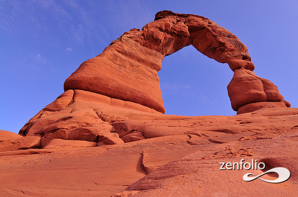 delicate arch sunrise.