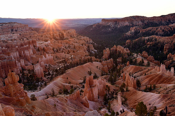 bryce canyon sunrise