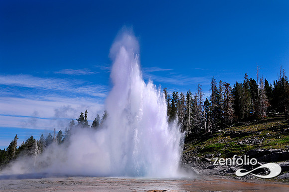 grand geyser second burst eruption.
