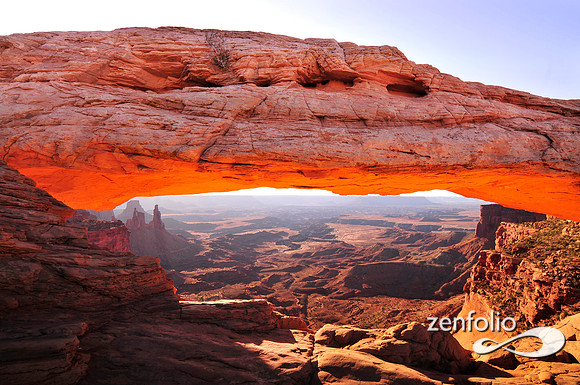 mesa arch sunrise.